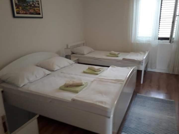 Apartments Verica Đảo Pag Ngoại thất bức ảnh
