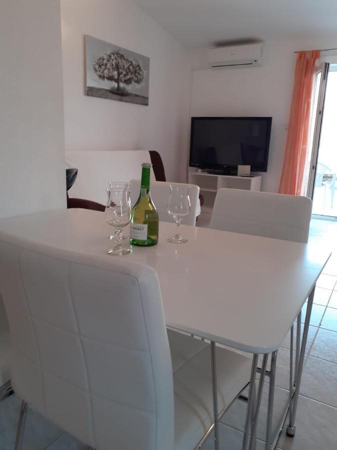 Apartments Verica Đảo Pag Ngoại thất bức ảnh