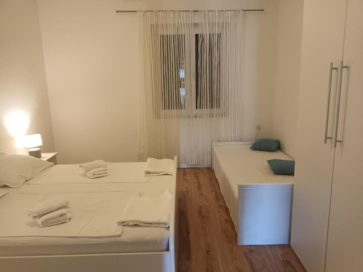 Apartments Verica Đảo Pag Ngoại thất bức ảnh