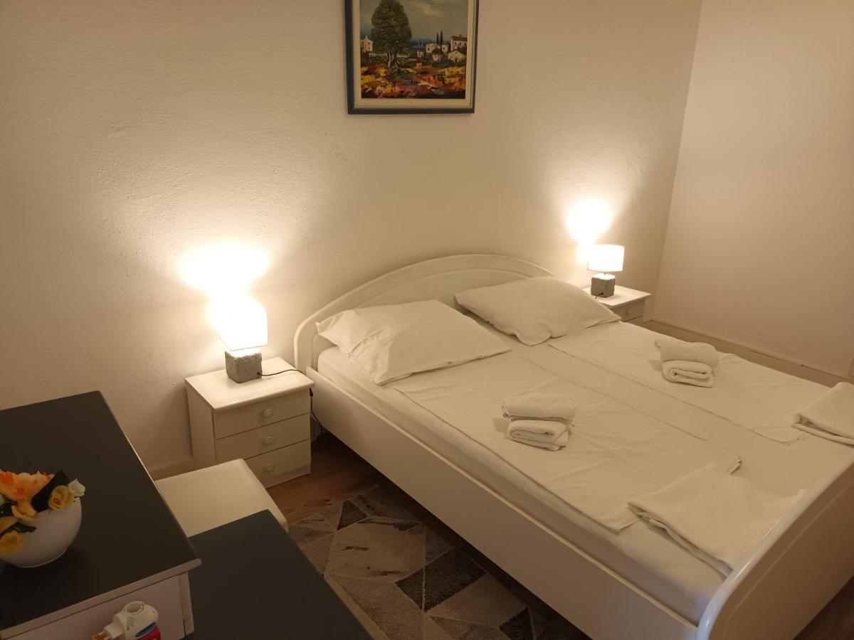 Apartments Verica Đảo Pag Ngoại thất bức ảnh