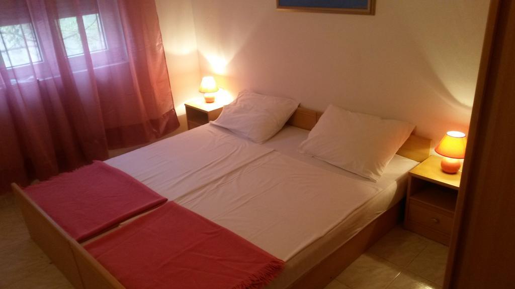 Apartments Verica Đảo Pag Ngoại thất bức ảnh